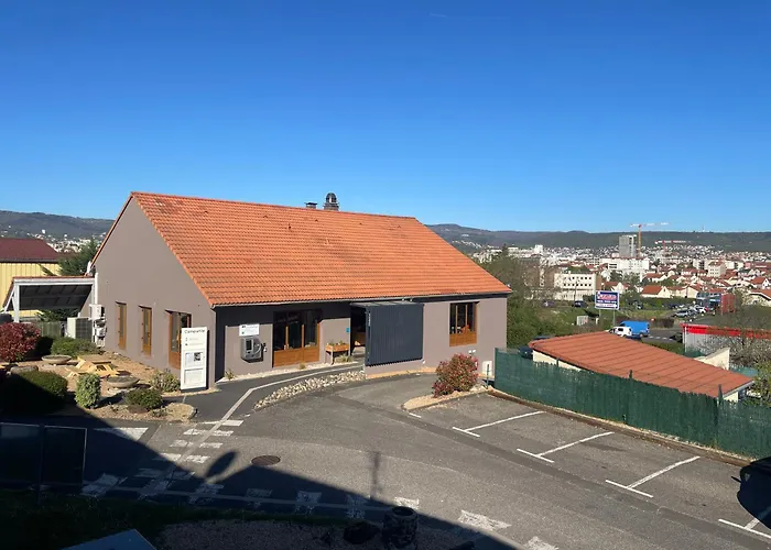 Campanile Nature - Clermont Ferrand Le Brezet